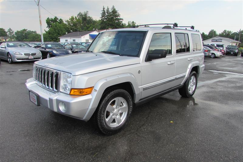 Jeep commander with heated seats 3rd row and sunroof